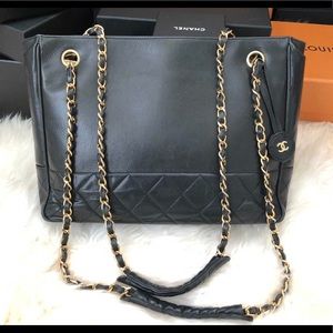 Chanel | Vintage Quilted Lambskin 24K Gold HW